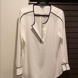 MOVING SALE Vince Camuto white and black blouse